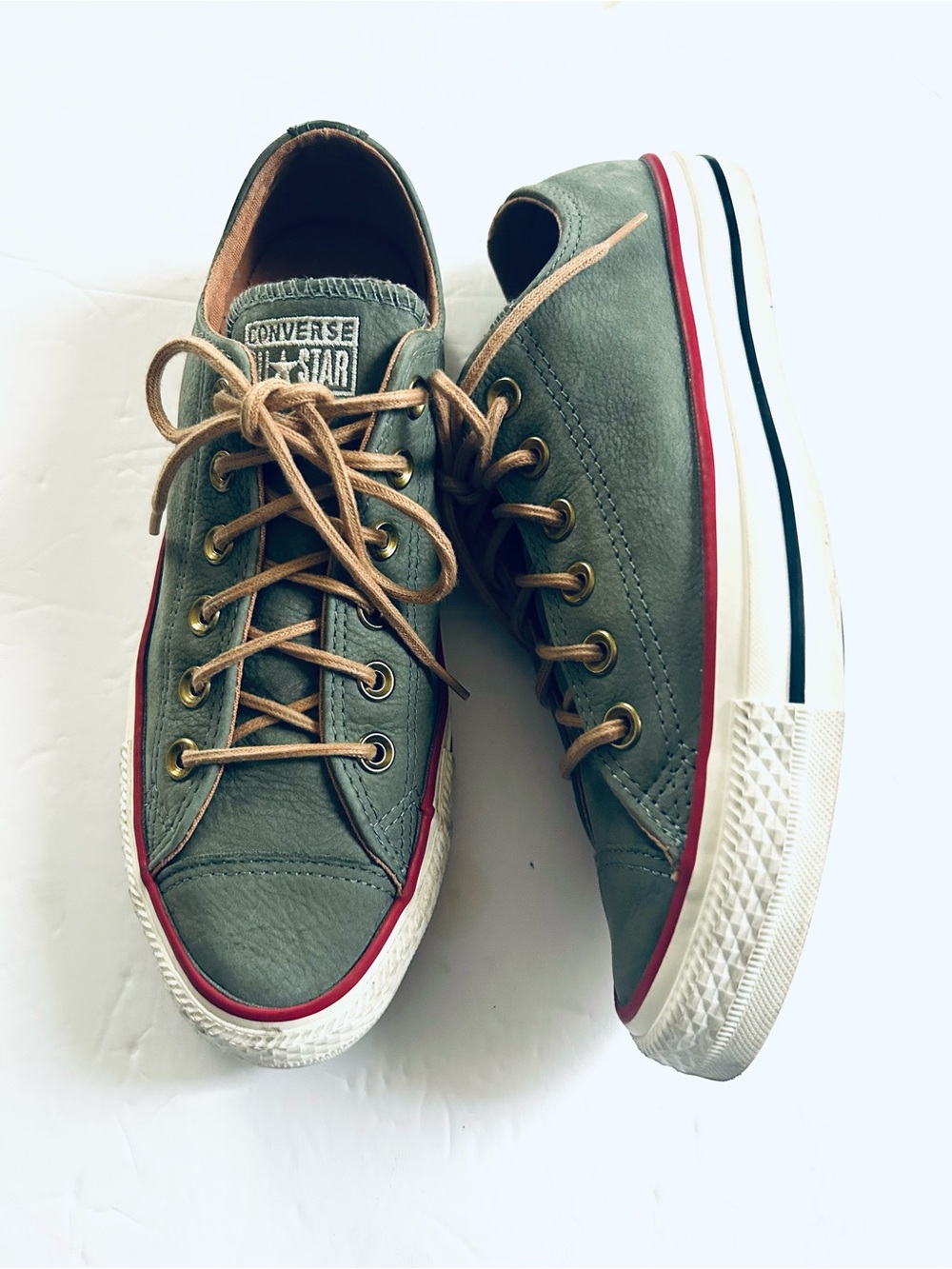 Converse Women's size 8  Low Top Sneakers - Army or Olive Green Red trim VGUC